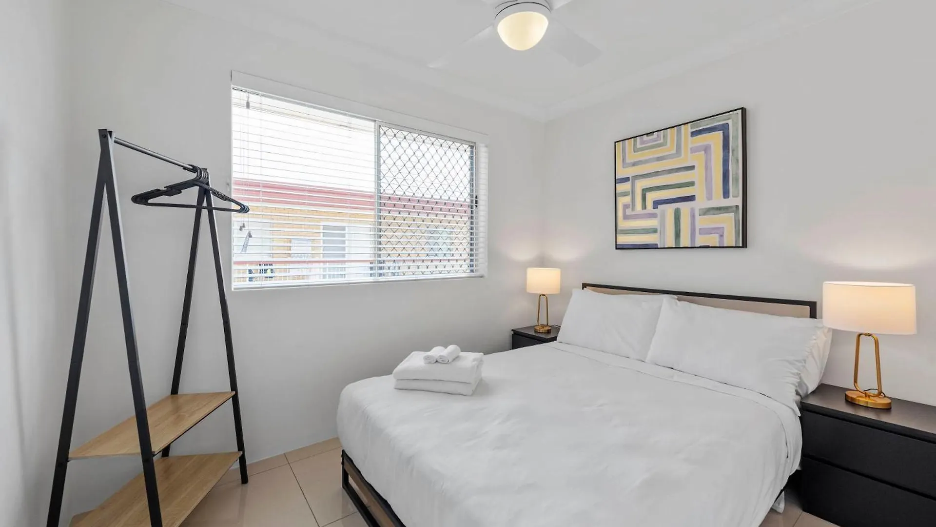 Quiet 3Brm Apt Near Gabba With Free Parking & Wifi Brisbane Australia