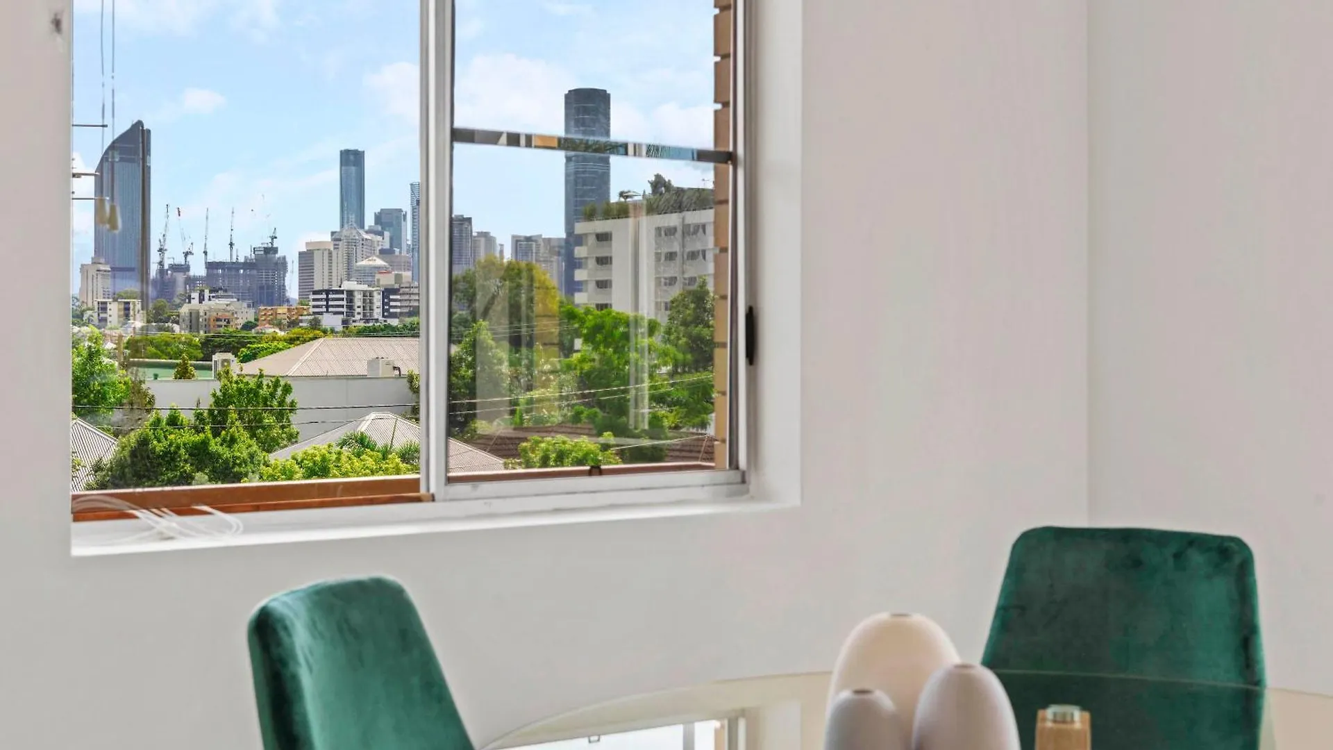 Quiet 3Brm Apt Near Gabba With Free Parking & Wifi Brisbane Apartment